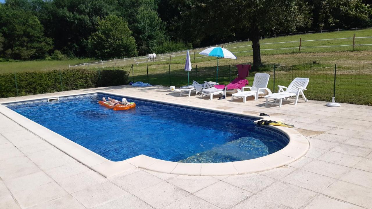 Gites Le Clos De Lamie Avec 2 Piscines Privees Fossemagne ภายนอก รูปภาพ