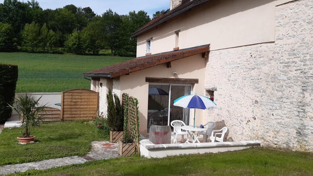 Gites Le Clos De Lamie Avec 2 Piscines Privees Fossemagne ภายนอก รูปภาพ