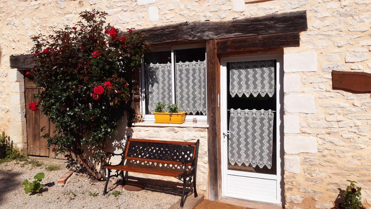 Gites Le Clos De Lamie Avec 2 Piscines Privees Fossemagne ภายนอก รูปภาพ